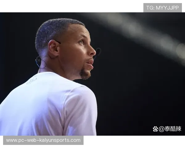 布克一人扛大局无畏，闪耀赛场巅峰