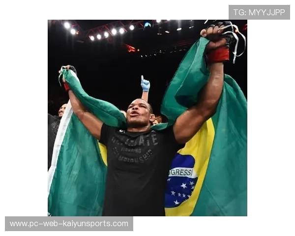 UFC选手抱摔后砸击连续尝试得分：地面控场的节奏与战术美学